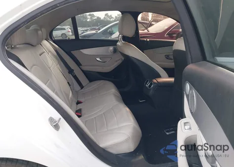 2016 Mercedes-Benz C 300 из США, поврежденный, VIN 55SWF4JB1GU124126